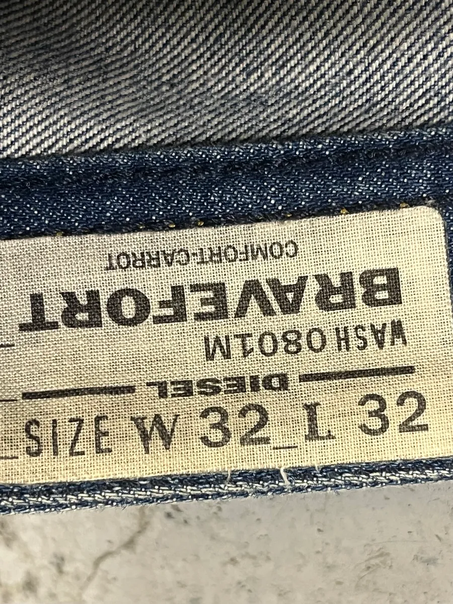 2000s Diesel Blue Faded Straight Denim Jeans - Image 9