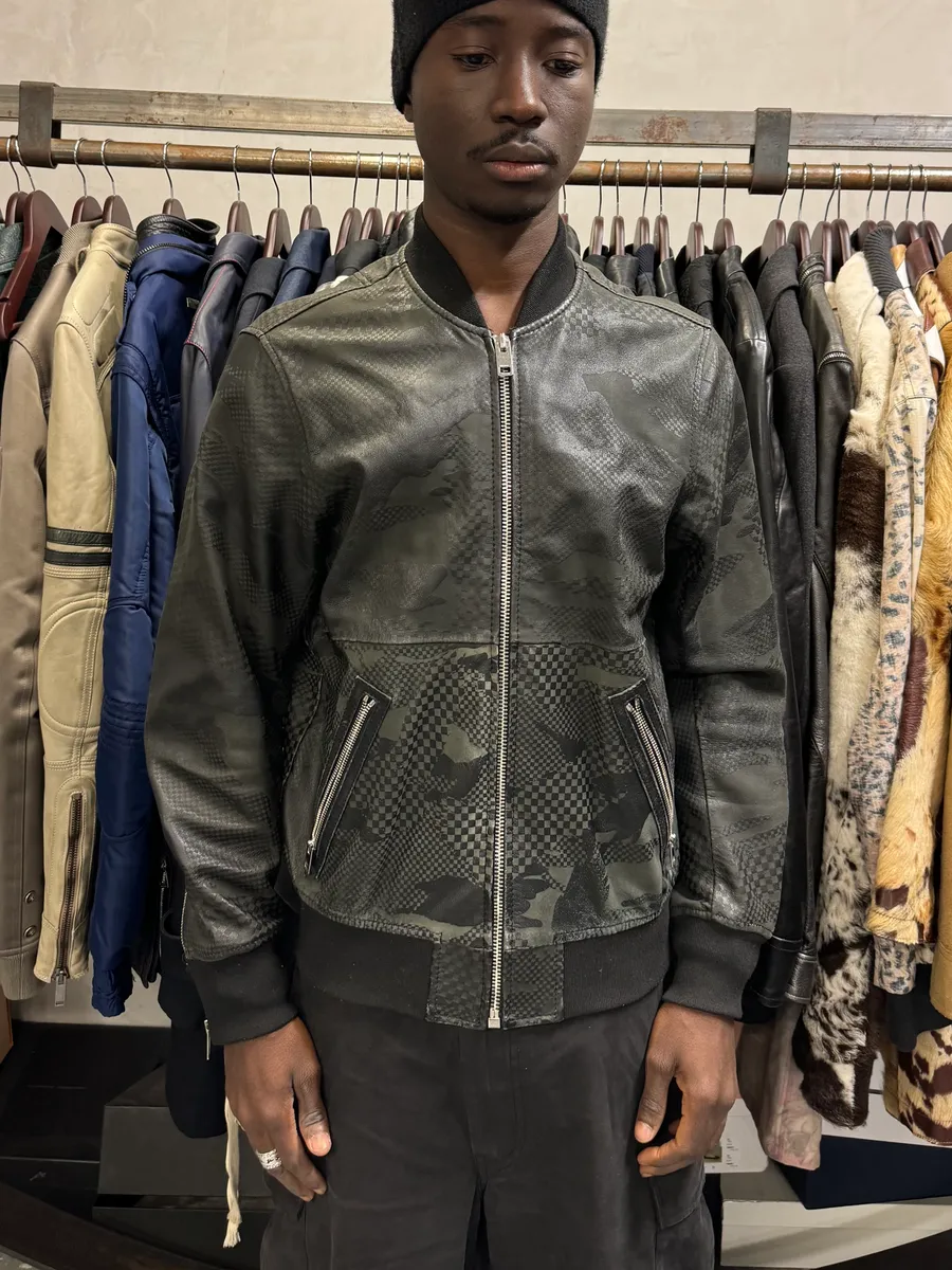 2000s Diesel Camo Square Black Leather Bomber Jacket - Image 2