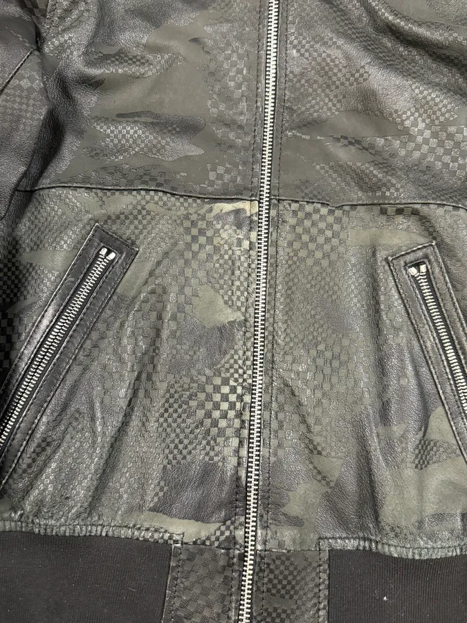 2000s Diesel Camo Square Black Leather Bomber Jacket - Image 7