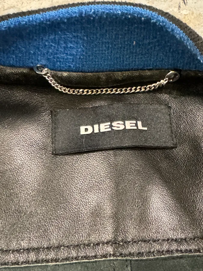 2000s Diesel Camo Square Black Leather Bomber Jacket - Image 9