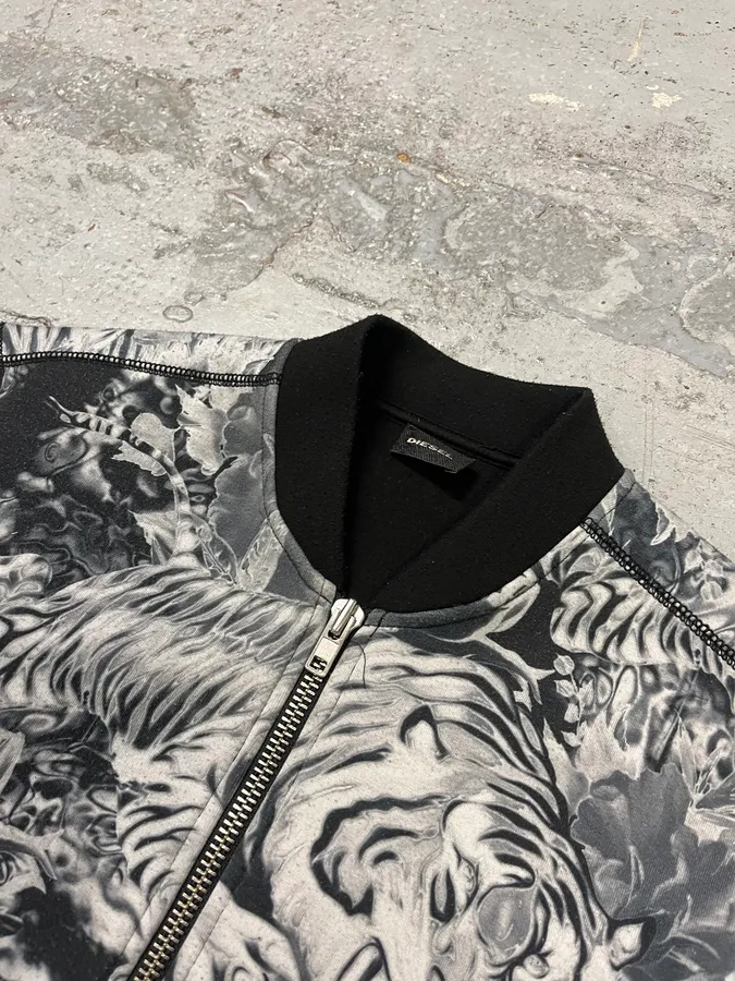 2000s Diesel Grey Tiger Bomber Jacket - Image 5