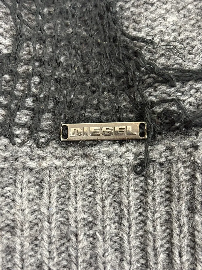 2000s Diesel Spiderweb Destroyed Grey Wool Sweater - Image 9