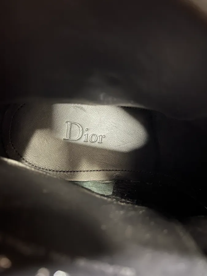 2000s Dior Black Minimalist Leather Boots - Image 10