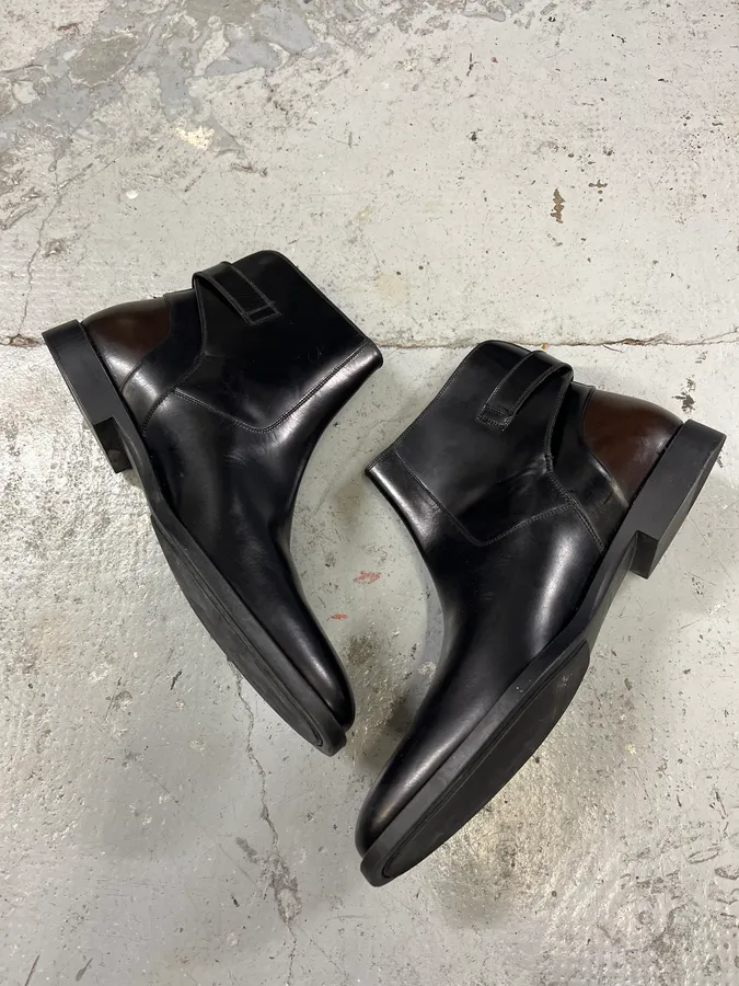 2000s Dior Black Minimalist Leather Boots - Image 3