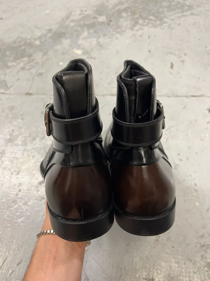 2000s Dior Black Minimalist Leather Boots - Image 7