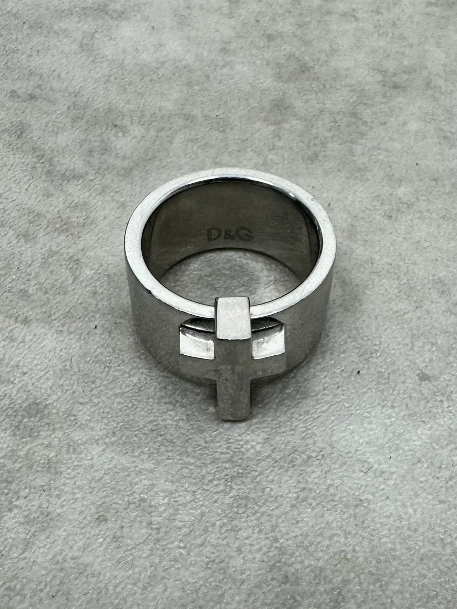 2000s Dolce & Gabbana 3D Cross Ring - Image 2