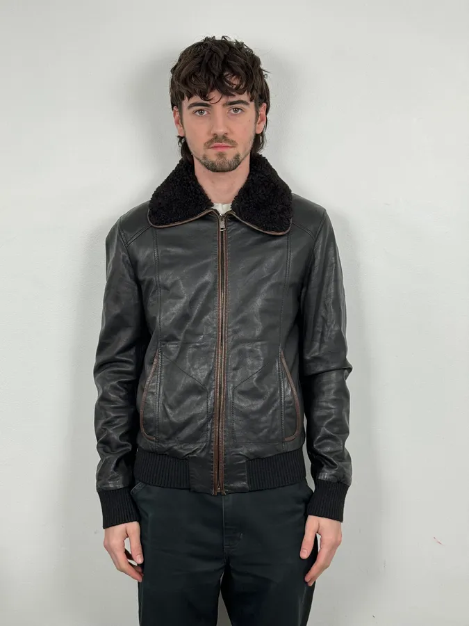 2000s Dolce & Gabbana Aviator Black Shearling Collar Leather Jacket - Image 2