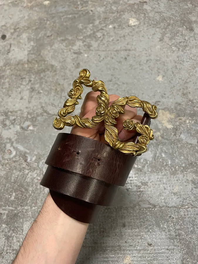 2000s Dolce & Gabbana Baroque Golden Buckle Leather Belt - Image 2