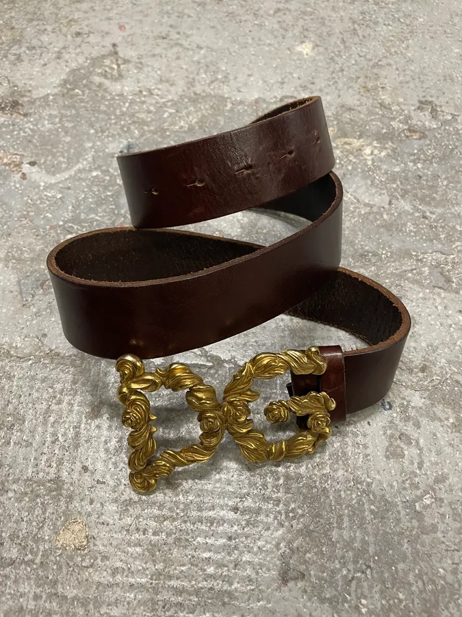 2000s Dolce & Gabbana Baroque Golden Buckle Leather Belt - Image 3