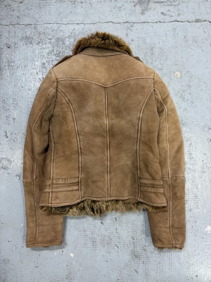 2000s Dolce & Gabbana Beige Asymmetrical Fur Collar Suede Leather Jacket - Image 5