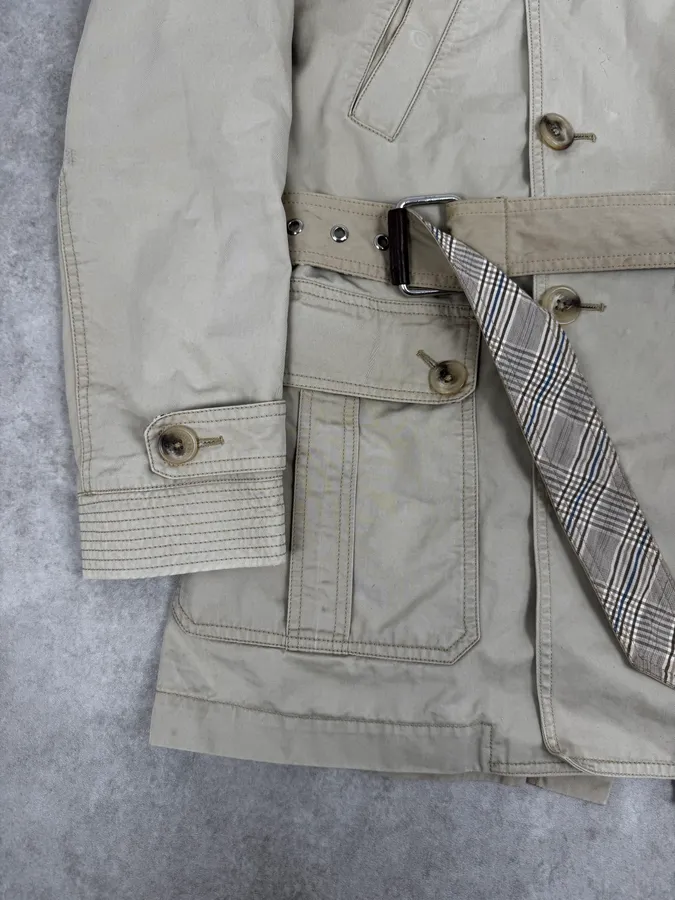 2000s Dolce & Gabbana Beige Buttoned Trench Coat - Image 9