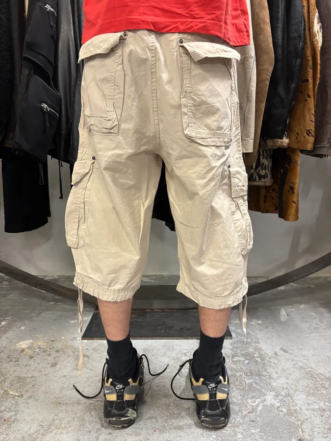 2000s Dolce & Gabbana Beige Cargo Short - Image 4
