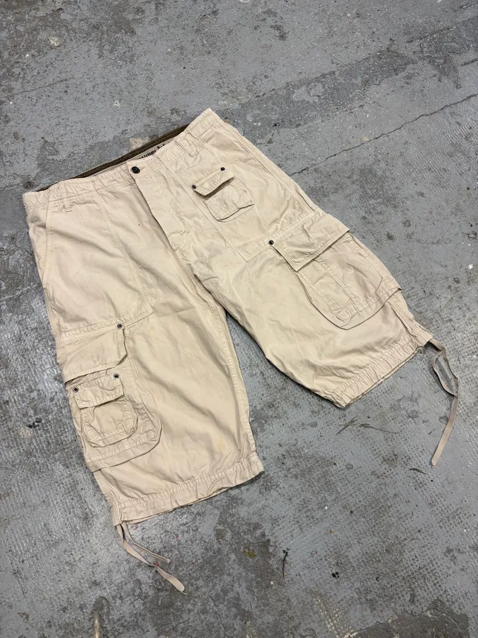 2000s Dolce & Gabbana Beige Cargo Short - Image 5