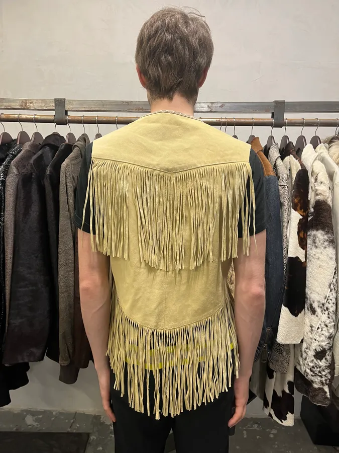 2000s Dolce & Gabbana Beige Fringe Cowboy Leather Vest - Image 3