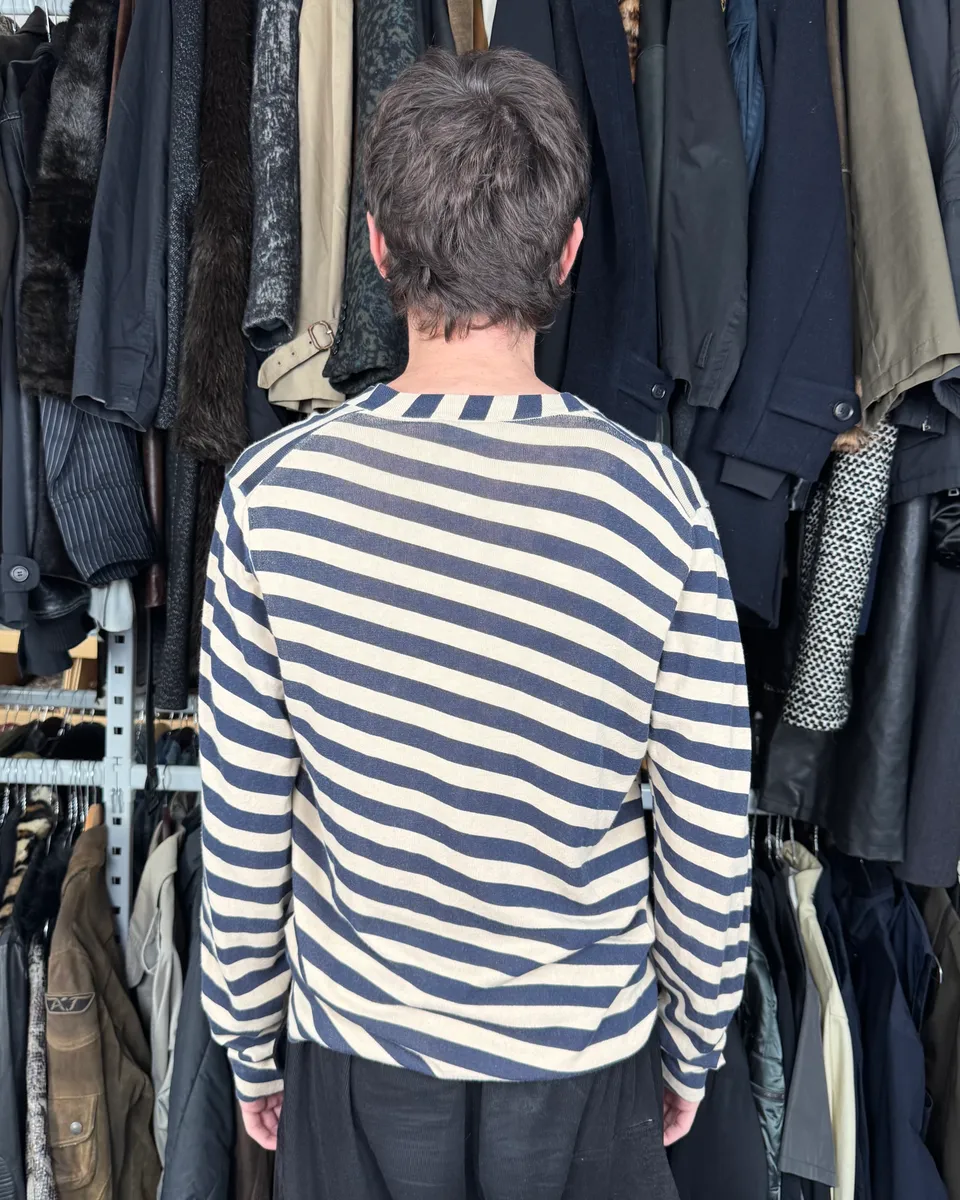 2000s Dolce & Gabbana Beige & Navy V Neck Wool Striped Sweater - Image 3