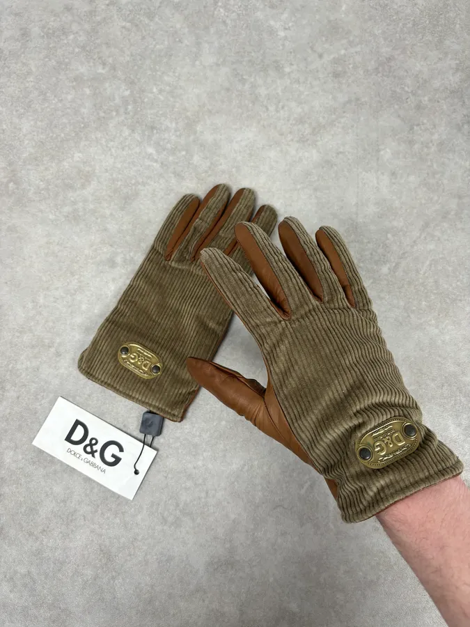 2000s Dolce & Gabbana Beige Velvet & Leather Hybrid Gloves