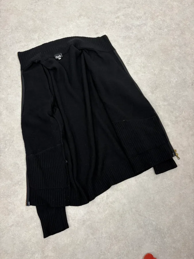 2000s Dolce & Gabbana Black Asymmetrical Zip Wool Sweater - Image 7
