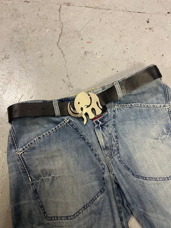 2000s Dolce & Gabbana Black Elephant Buckle Leather Belt - Image 3