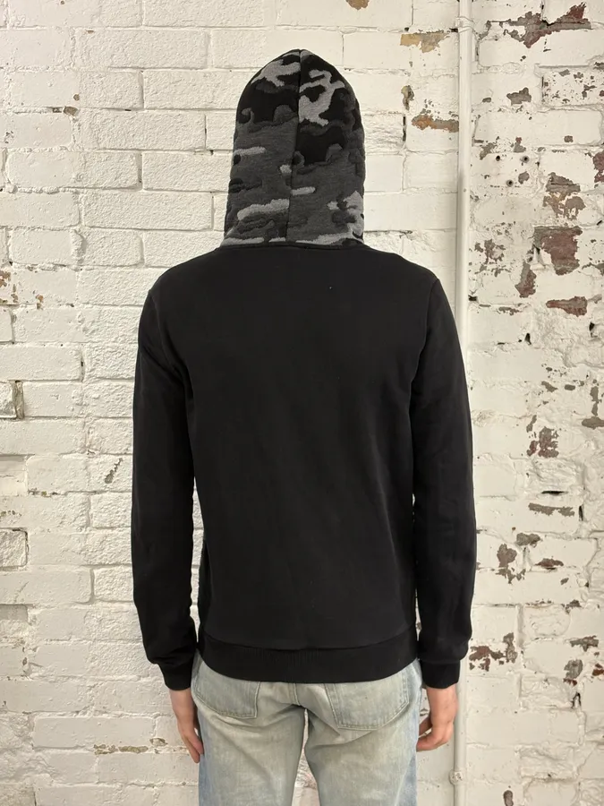 2000s Dolce & Gabbana Black & Grey Camo Zip-Up Hoodie - Image 3