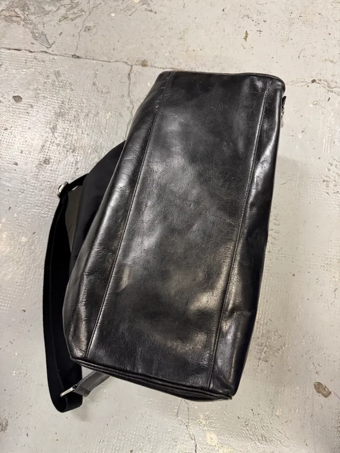2000s Dolce & Gabbana Black Hybrid Leather Nylon Shoulder Bag - Image 10
