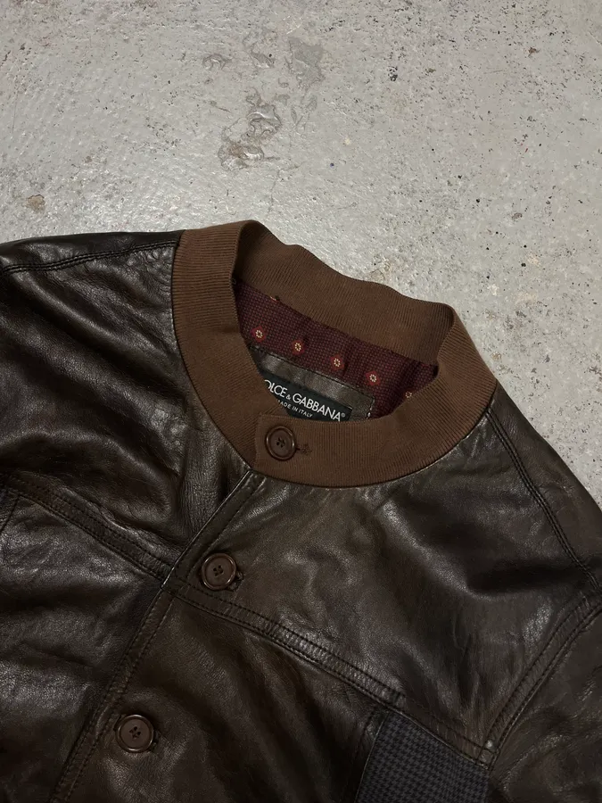 2000s Dolce & Gabbana Brown Leather Buttoned Bomber Jacket - Image 5