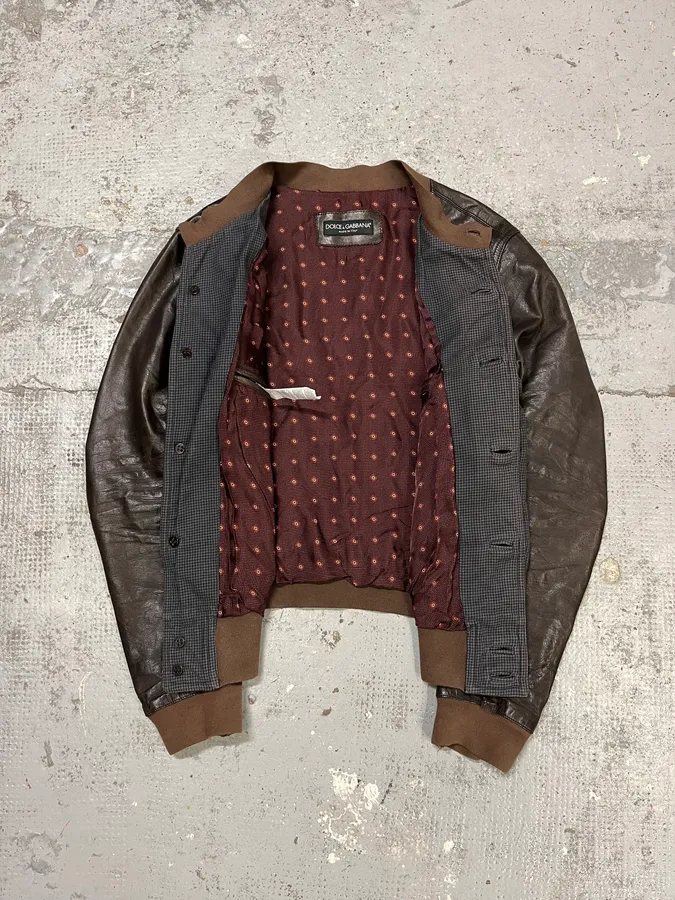 2000s Dolce & Gabbana Brown Leather Buttoned Bomber Jacket - Image 8