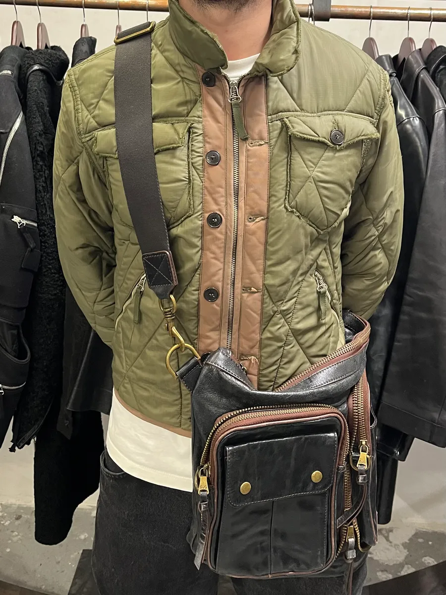 2000s Dolce & Gabbana Black Leather Cargo Shoulder Bag - Image 3