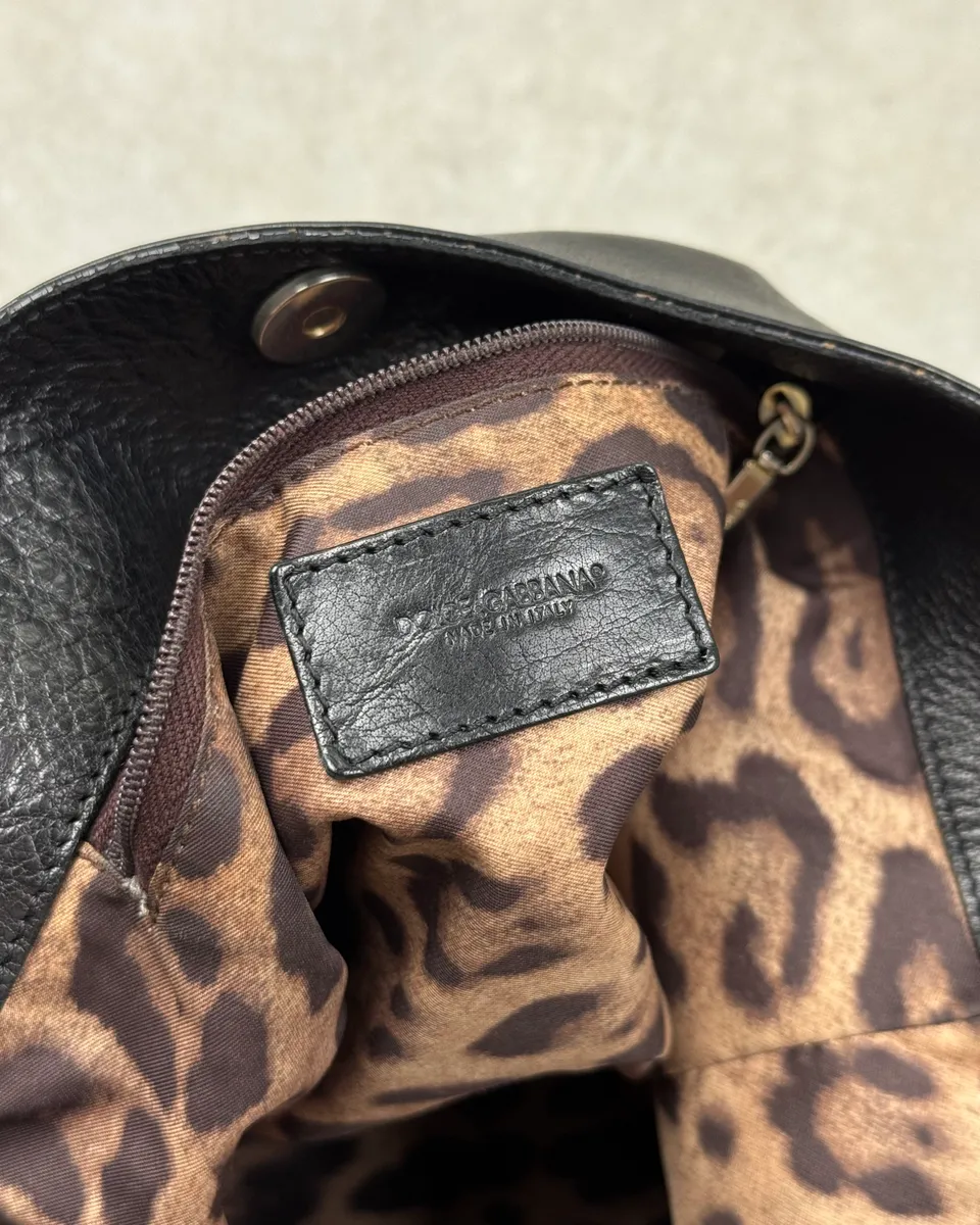 2000s Dolce & Gabbana Black Leather Logo Charms Shoulder Bag - Image 11