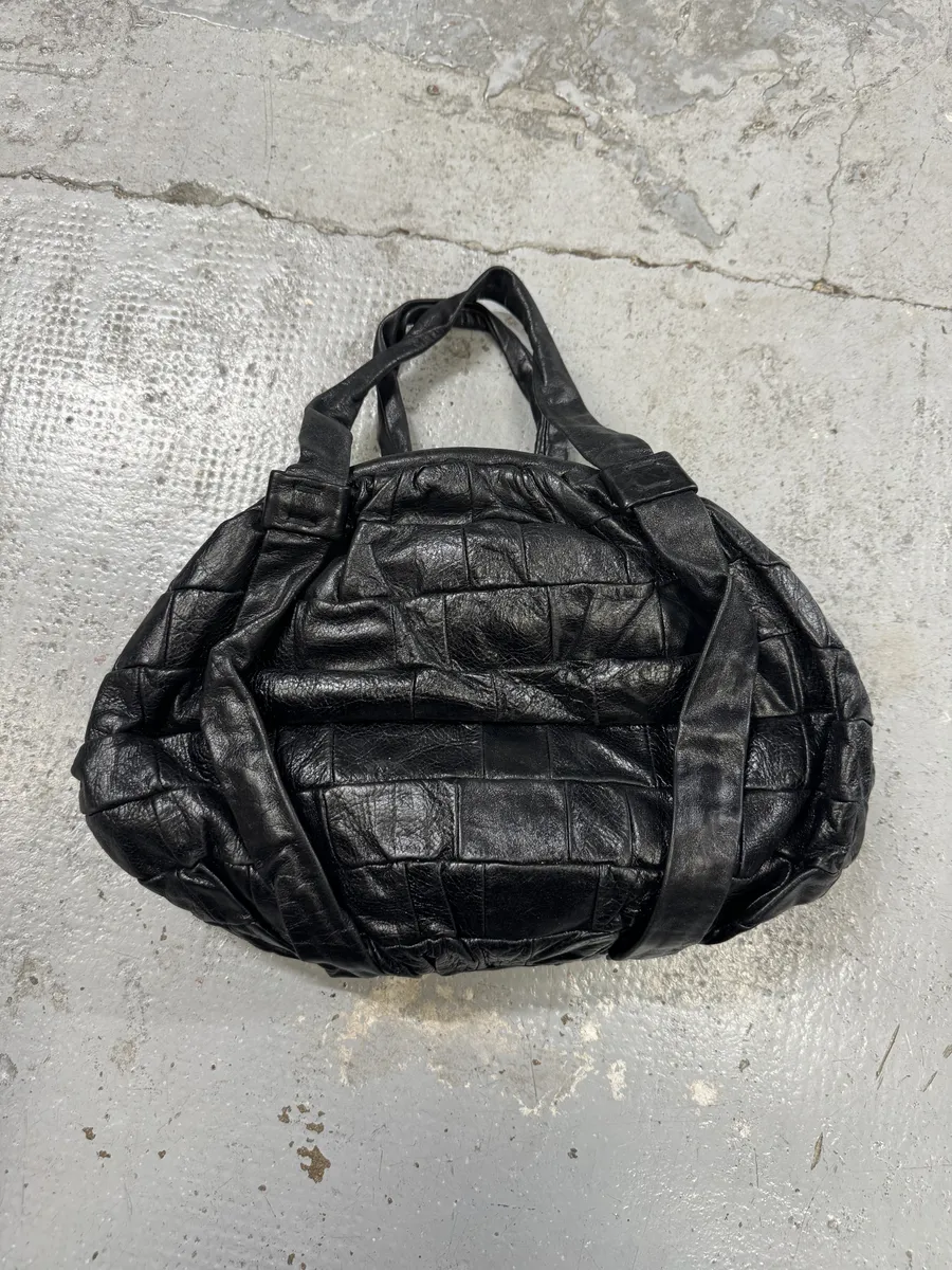 2000s Dolce & Gabbana Black Leather Patchwork Diana Handle Bag - Image 7