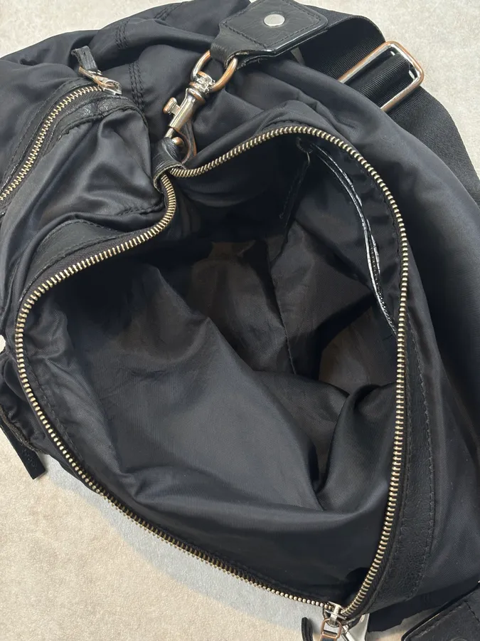 2000s Dolce & Gabbana Black Nylon Multi-Pocket Shoulder Bag - Image 13