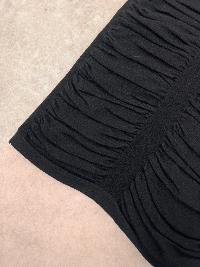 2000s Dolce & Gabbana Black Pleats Tank Top - Image 5