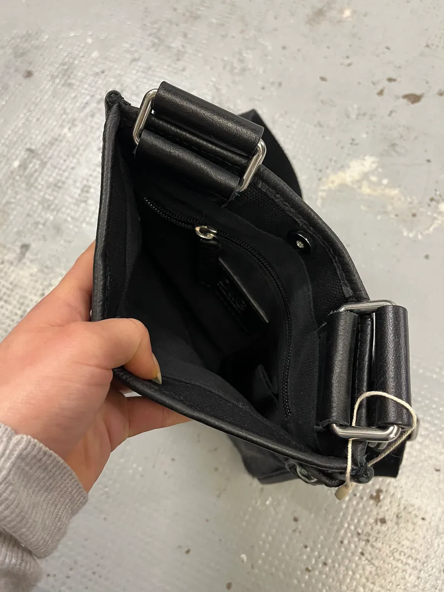2000s Dolce & Gabbana Black Pony Hair Leather Shoulder Bag - Image 7