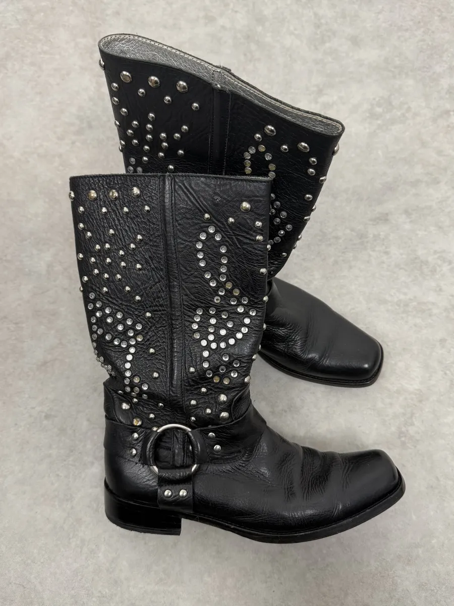2000s Dolce & Gabbana Black Studded Ankle Leather Boots - Image 2