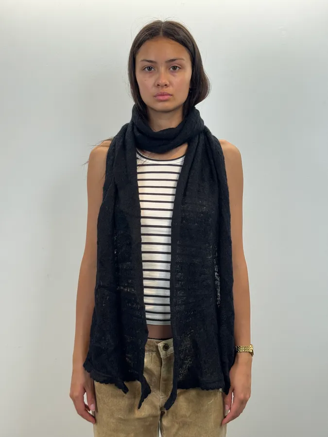 2000s Dolce & Gabbana Black Wool Scarf - Image 2