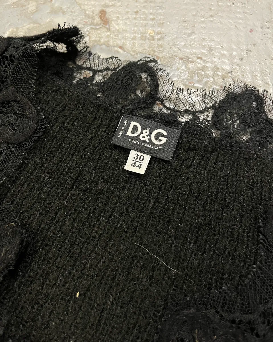 2000s Dolce & Gabbana Black Wool V Neck Classy Sweater - Image 8