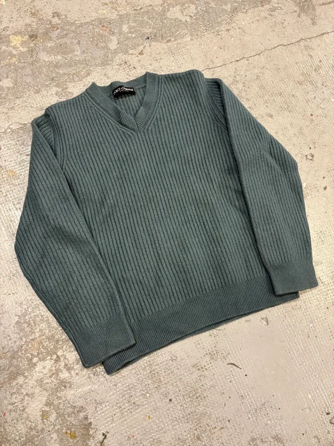 2000s Dolce & Gabbana Blue Wool V-Neck Sweater - Image 4