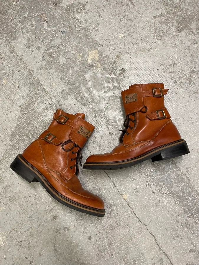 2000s Dolce & Gabbana Brown Ankle Leather Boots - Image 2