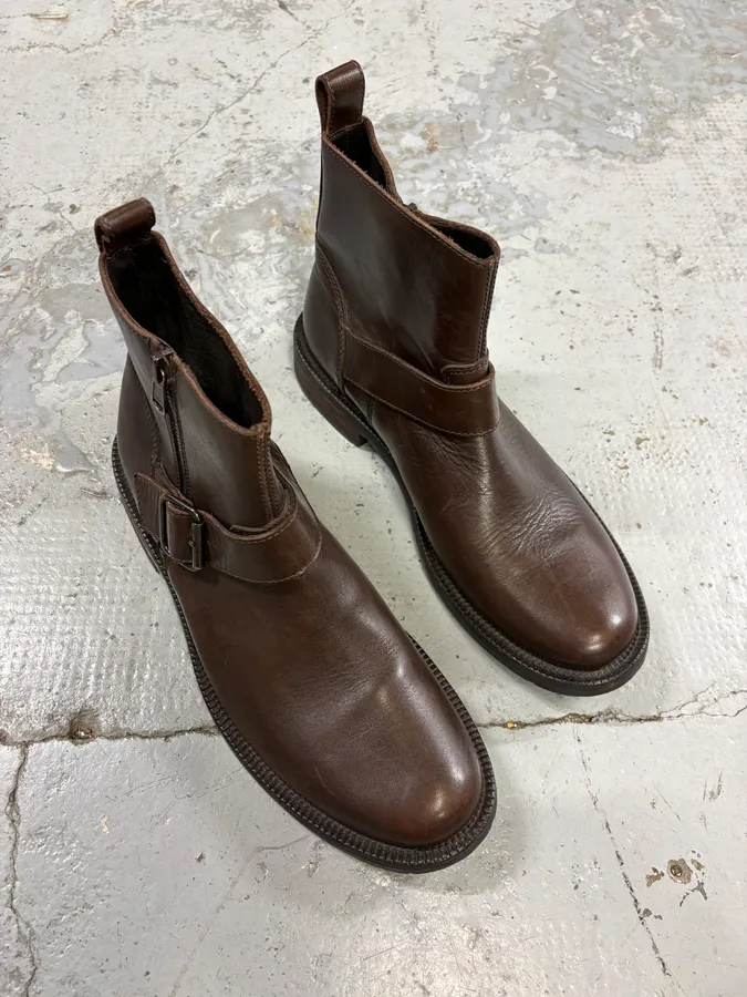 2000s Dolce & Gabbana Brown Leather Ankle Boots - Image 4