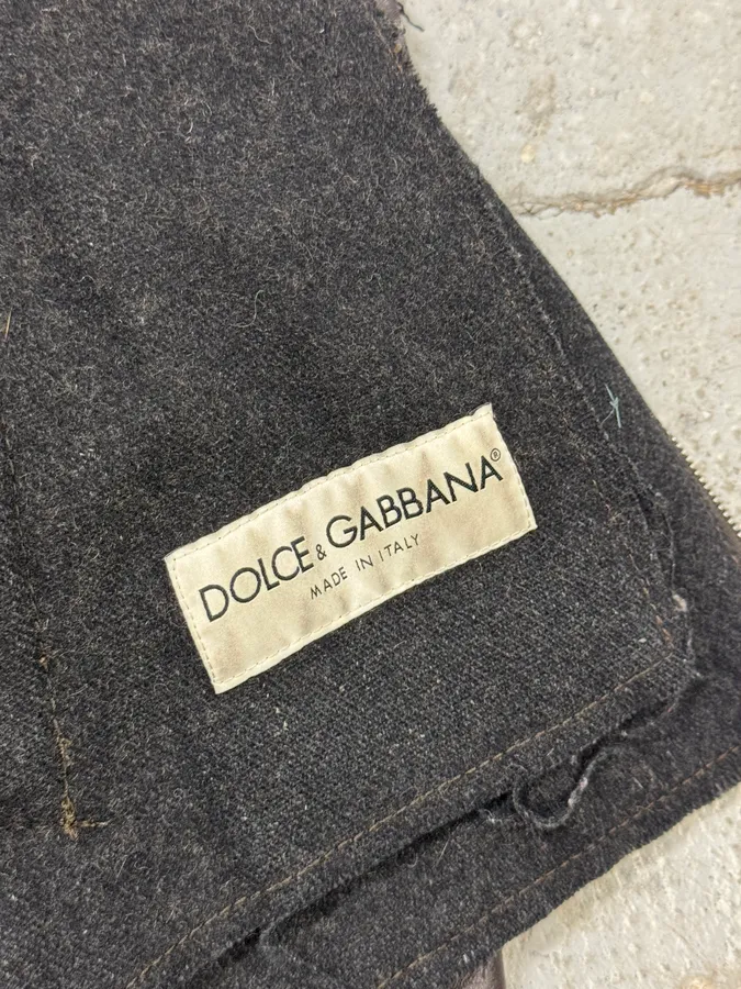2000s Dolce & Gabbana Brown Leather Jacket - Image 10