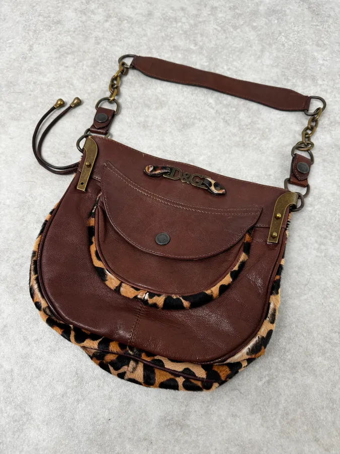 2000s Dolce & Gabbana Brown Leather Leopard Handle Bag - Image 5