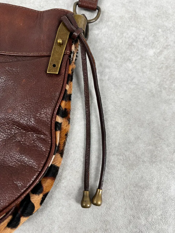 2000s Dolce & Gabbana Brown Leather Leopard Handle Bag - Image 7