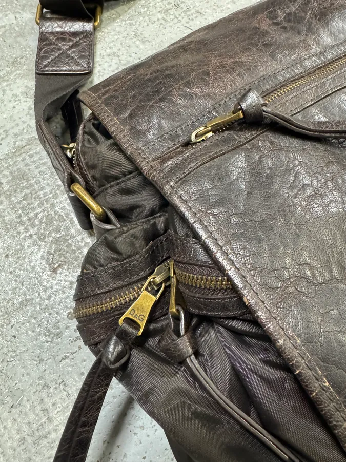 2000s Dolce & Gabbana Brown Leather Shoulder Bag - Image 6