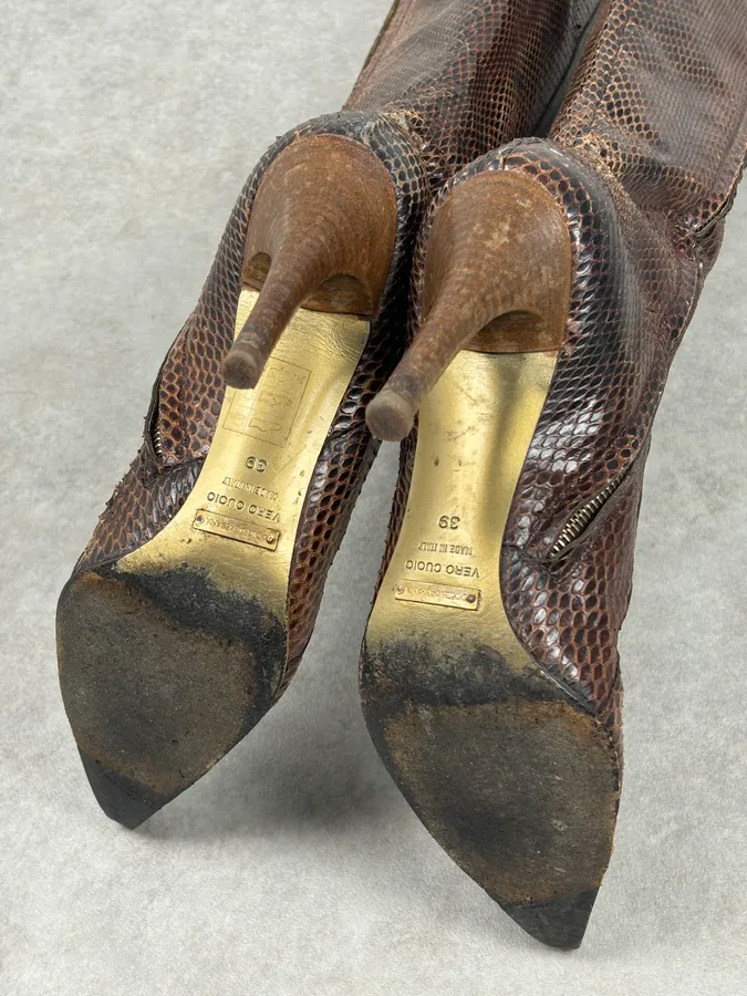 2000s Dolce & Gabbana Brown Python Leather Knee-High Heeled Boots - Image 13