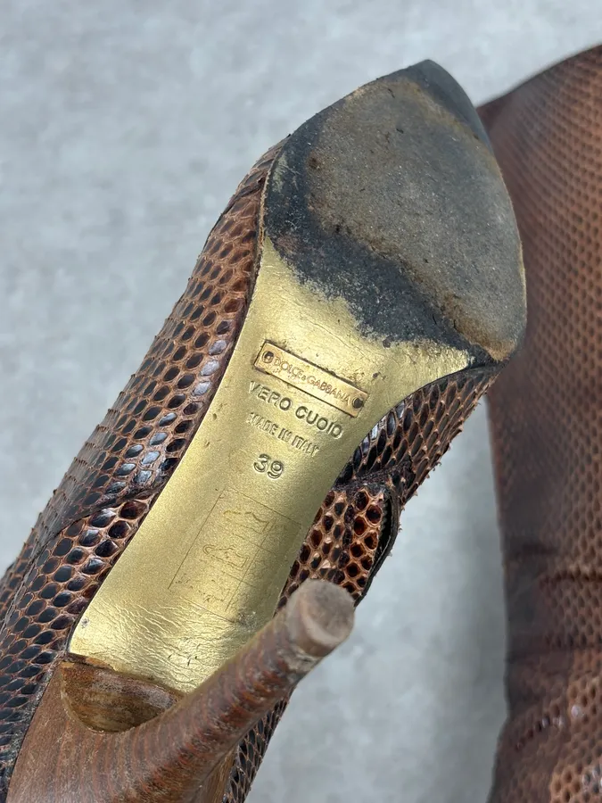 2000s Dolce & Gabbana Brown Python Leather Knee-High Heeled Boots - Image 14