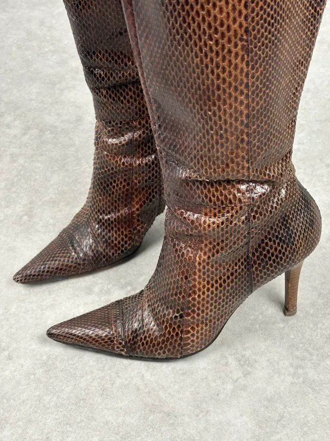 2000s Dolce & Gabbana Brown Python Leather Knee-High Heeled Boots - Image 5
