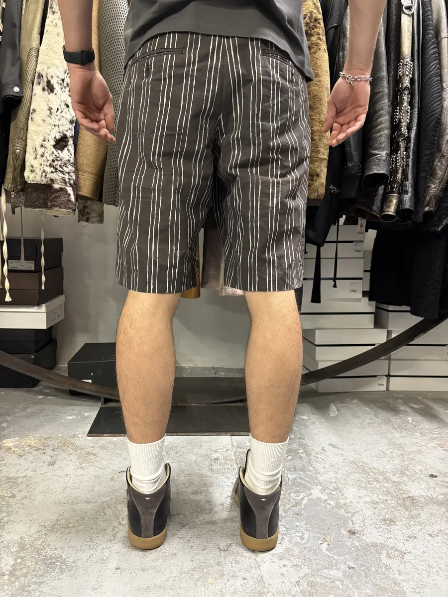 2000s Dolce & Gabbana Brown Striped Shorts - Image 3