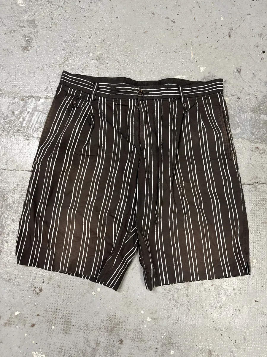 2000s Dolce & Gabbana Brown Striped Shorts - Image 5