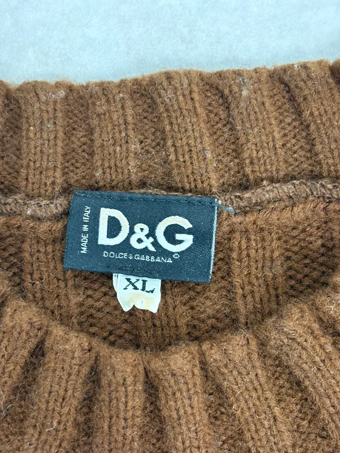 2000s Dolce & Gabbana Brown Wool & Grey Sweater - Image 8