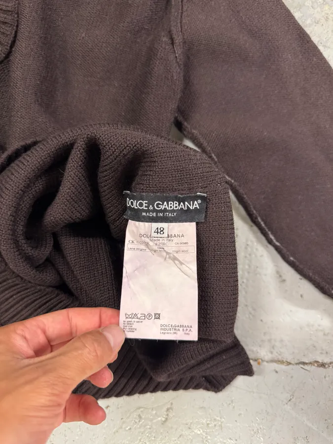2000s Dolce & Gabbana Brown Wool V-Necker Sweater - Image 8