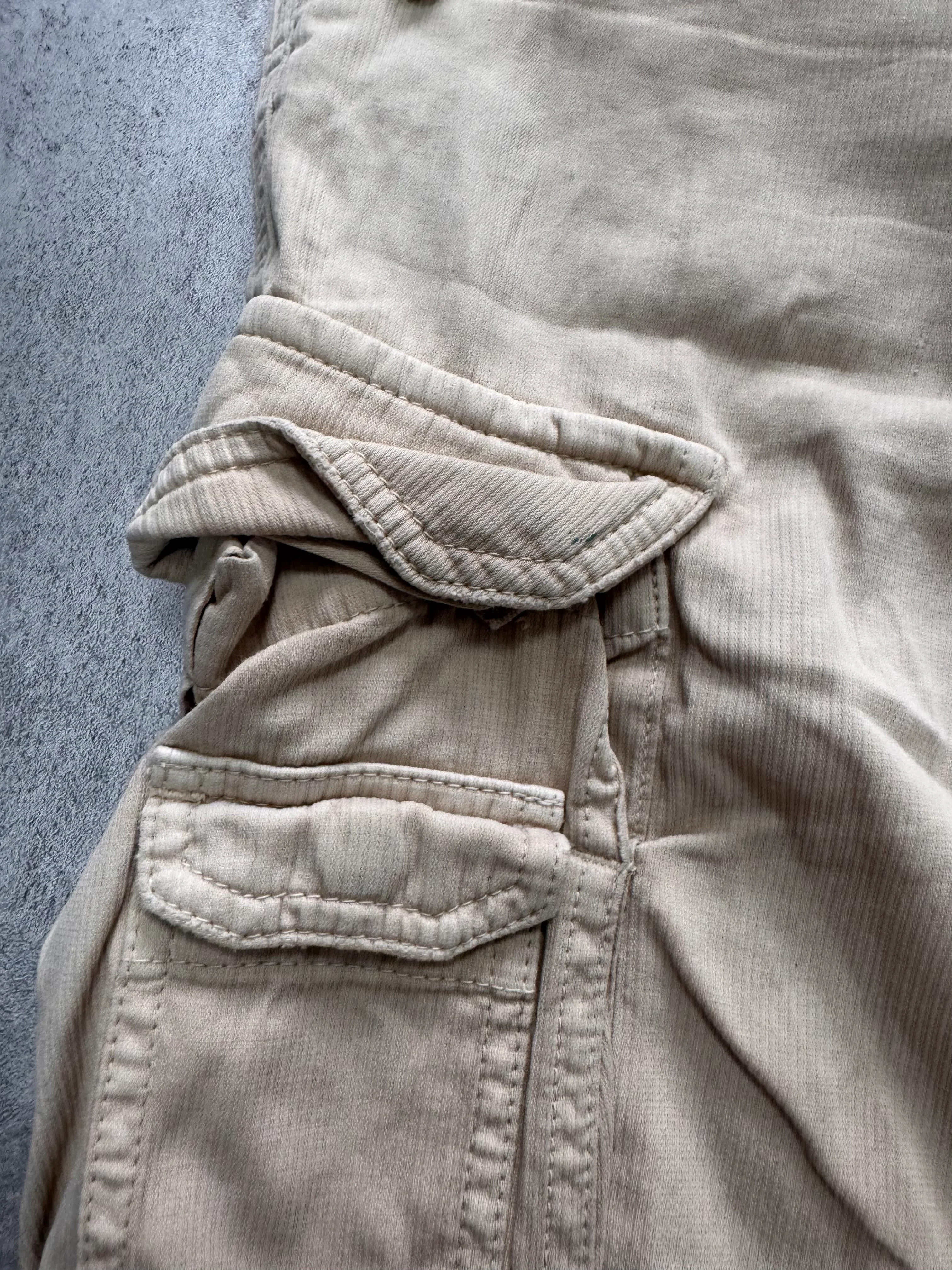 2000s Dolce & Gabbana Cargo Beige Short - Image 5